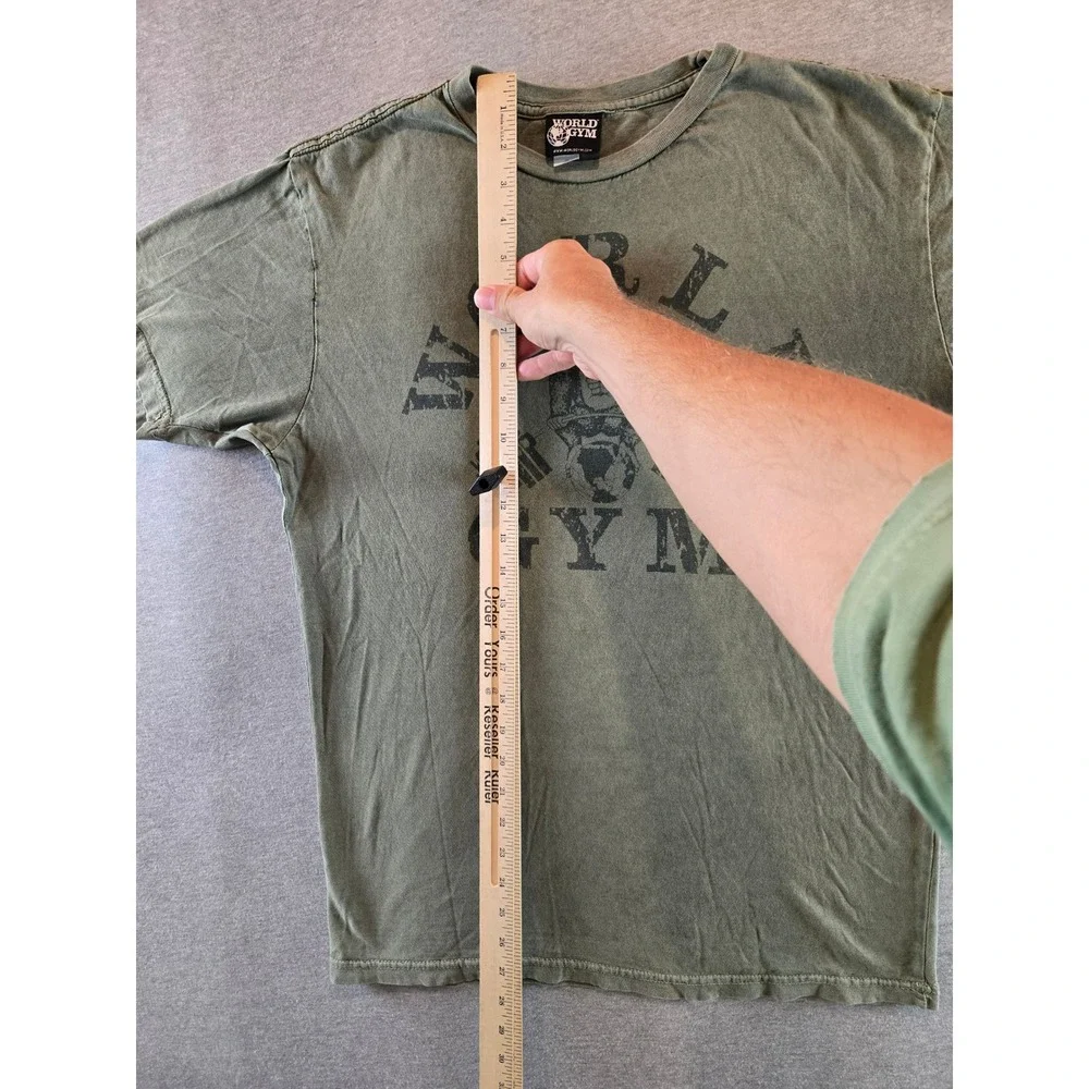 Vintage World Gym T-Shirt Mens Medium Olive Green Gorilla Graphic Y2K Streetwear